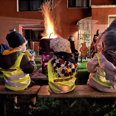 Feste  Laternen Umzug